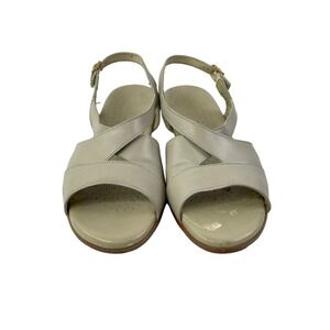SAS Caress Sandals Womens 9.5 N Beige Leather Comfort Criss Cross Buckle Sandals